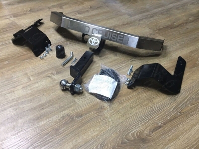 Фаркоп ТСС надпись Land Cruiser, шар E нержавеющий для Toyota Land Cruiser 200 2007-2021 TCU00049N