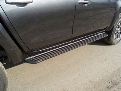 Пороги алюминиевые Slim Line Black ТСС для Mitsubishi L200 2019-2021